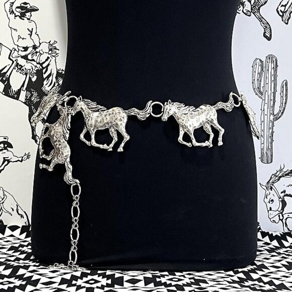Tipi | Accessories | Western Concho Running Arabian Horse  display picture 2
